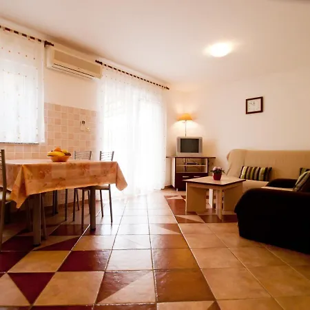 With A Parking Space Vinkuran, Pula - 21016 Apartment Medulin