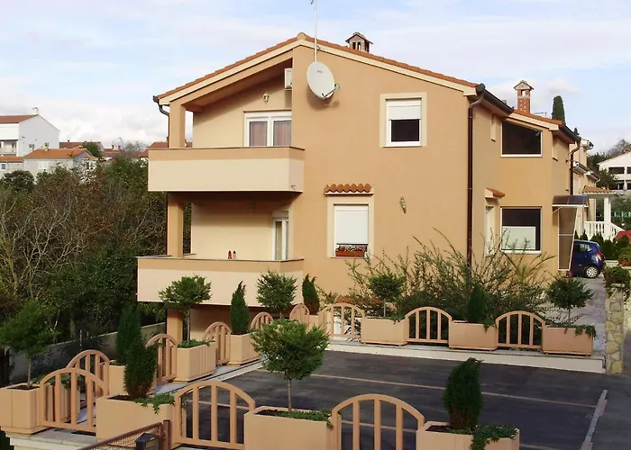 Lejlighed With Parking Space Vinkuran, Pula - 21016 Medulin