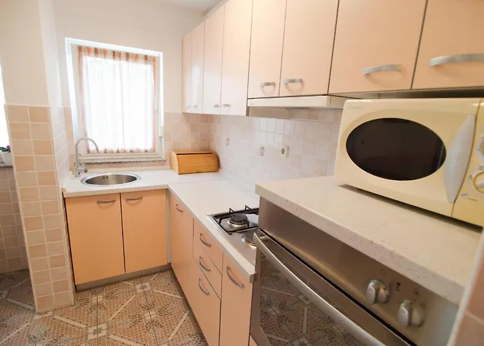 Lejlighed With Parking Space Vinkuran, Pula - 21016