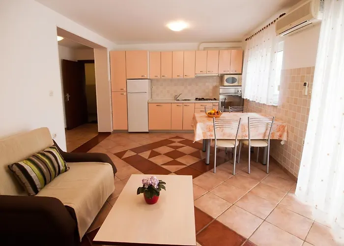 With Parking Space Vinkuran, Pula - 21016 * Medulin