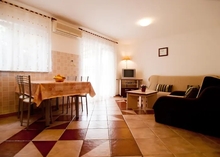 With Parking Space Vinkuran, Pula - 21016 Lejlighed Medulin